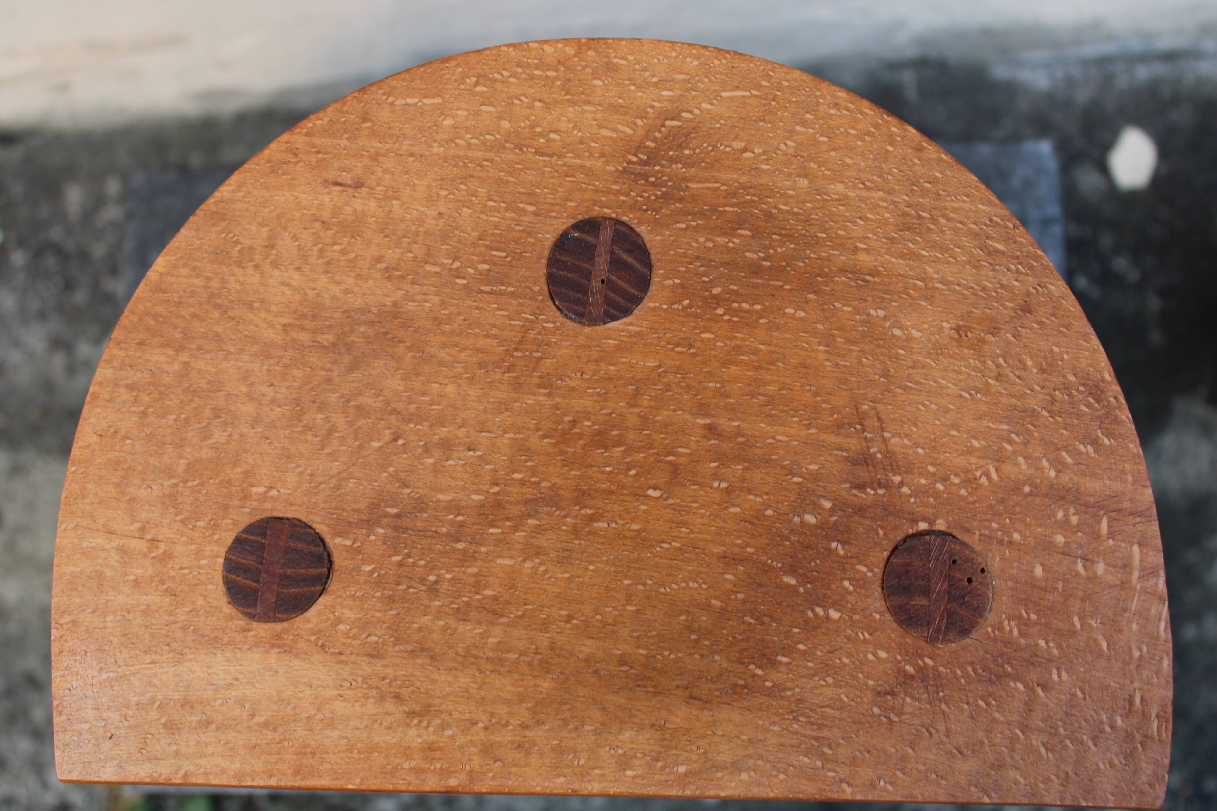 Tripod brutalist stool