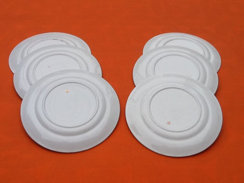 1930s Suite of 6 earthenware plates Floral decoration