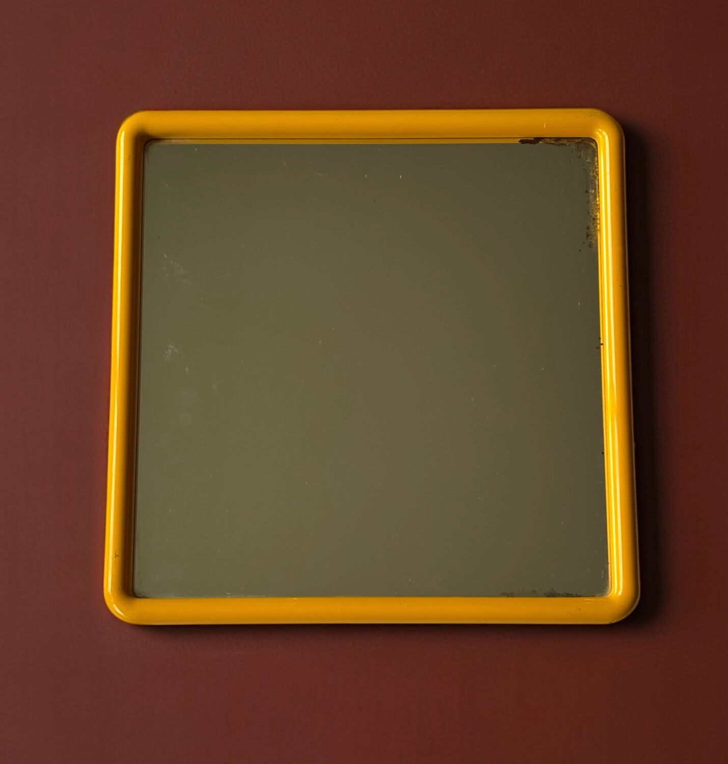 Gedy mirror by Makio Hasuike