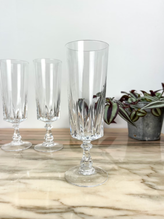 Set of 6 crystal champagne flutes of Arques model Louvre