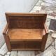 Banc/coffre ancien en bois massif