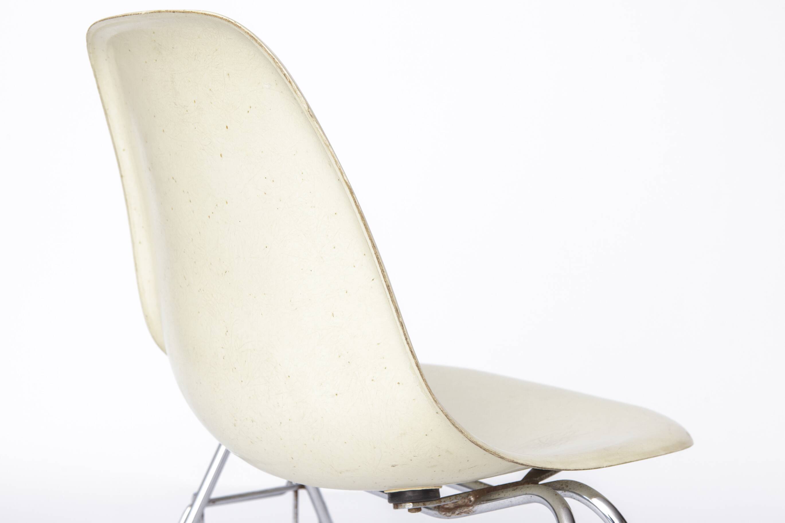 Chaise en fibre de verre Charles Eames – Modèle DSS, design moderne du milieu du XXe siècle (années 1950)