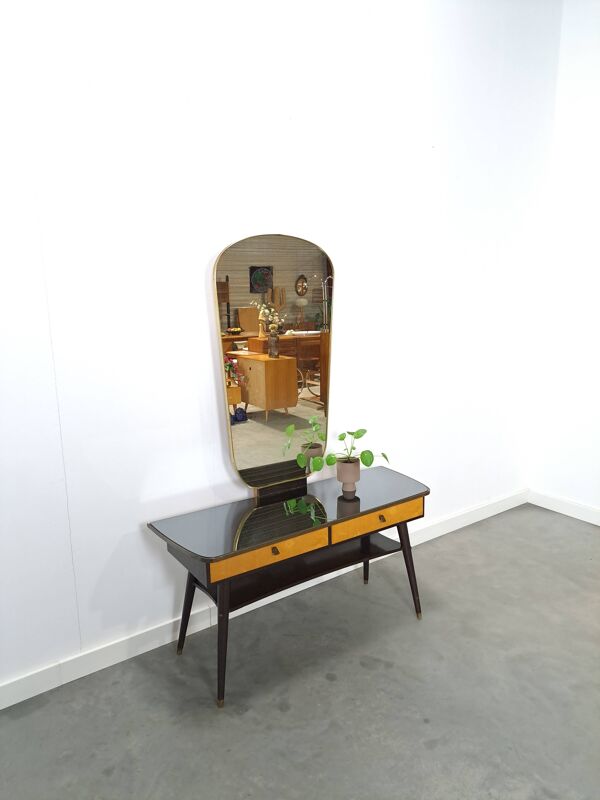 Table d'appoint avec tiroirs et grand miroir avec cadre doré, coiffeuse.