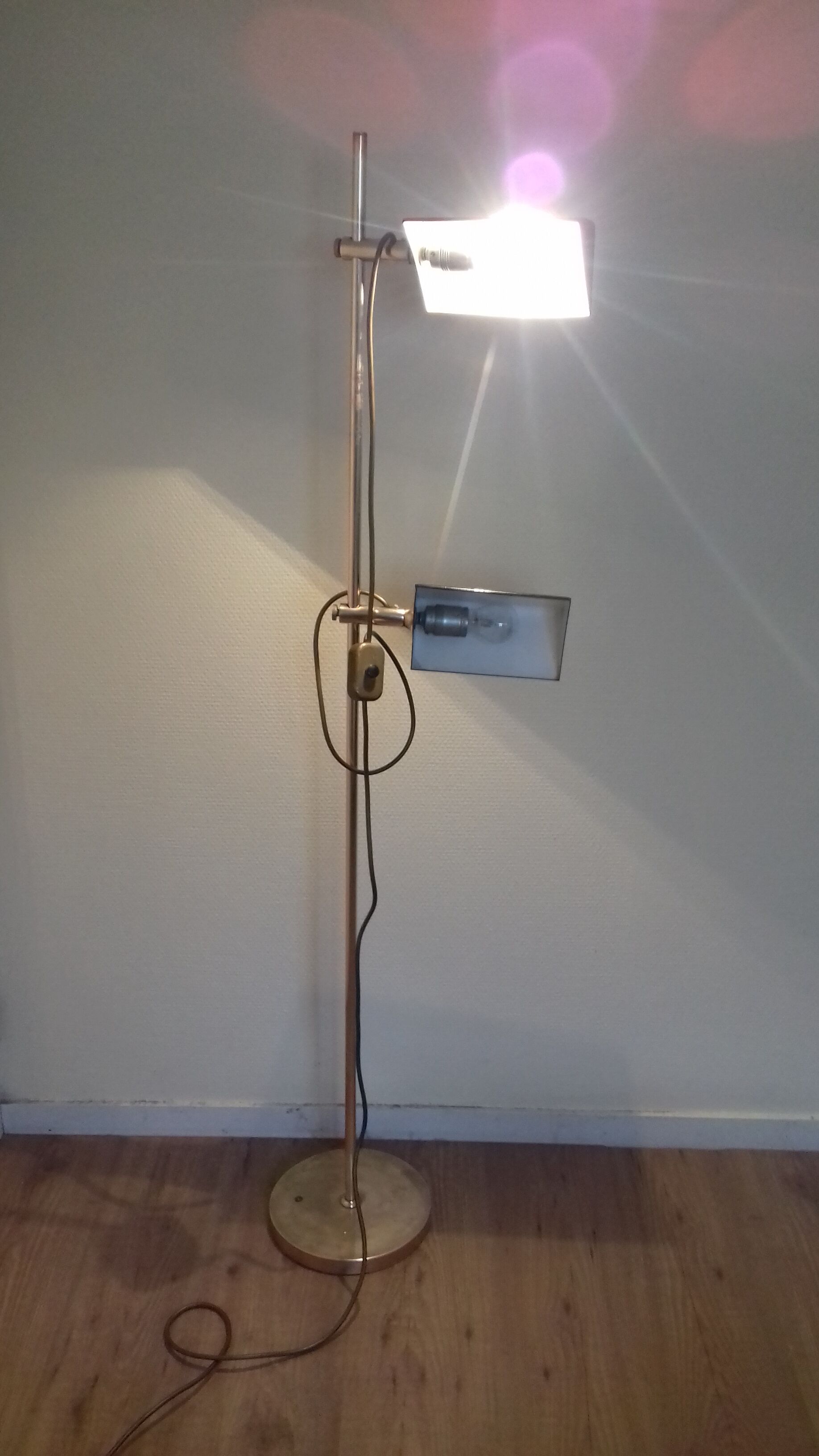 Brass-reading lampshade 50s