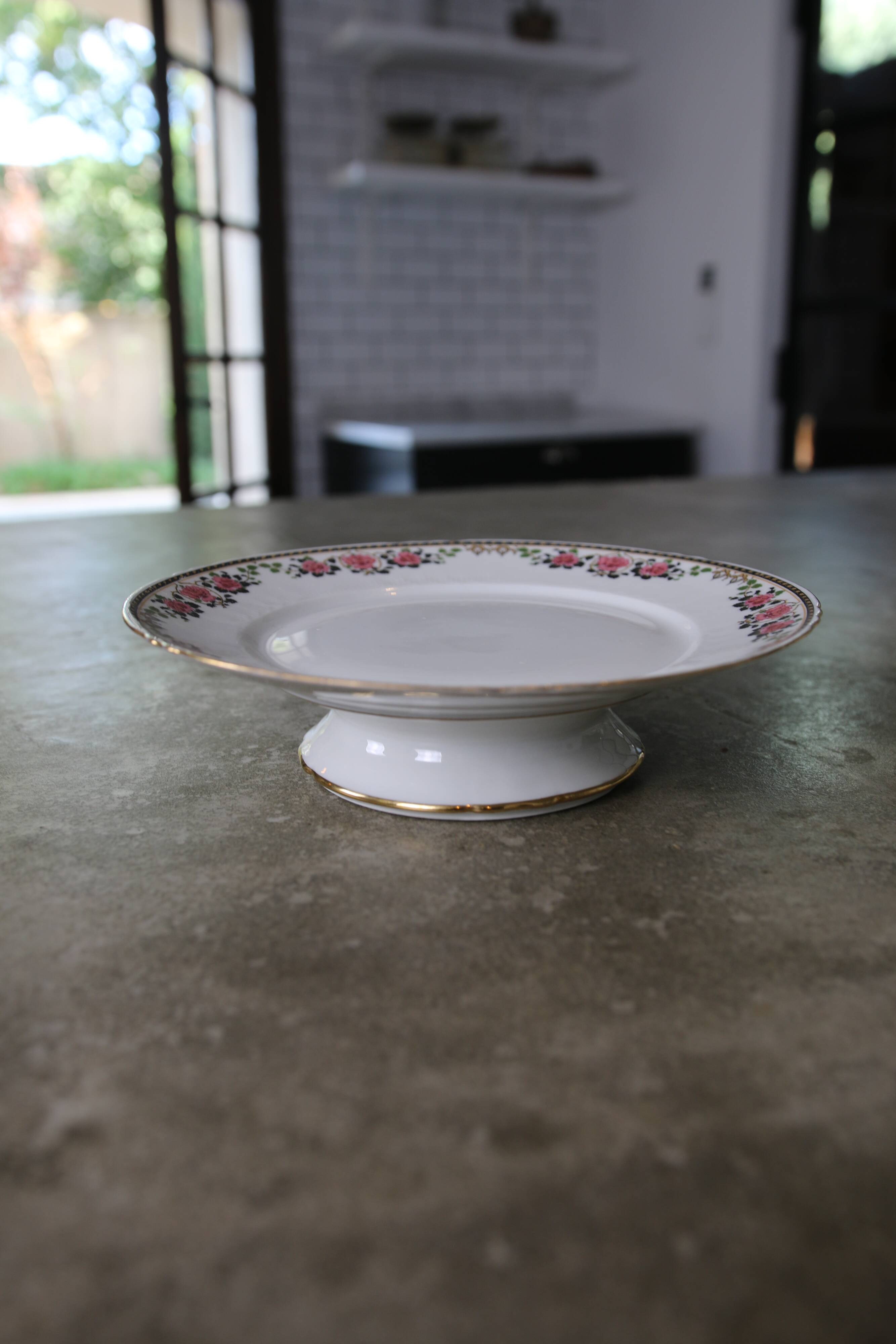 66-piece Limoges porcelain service, mid-20th century