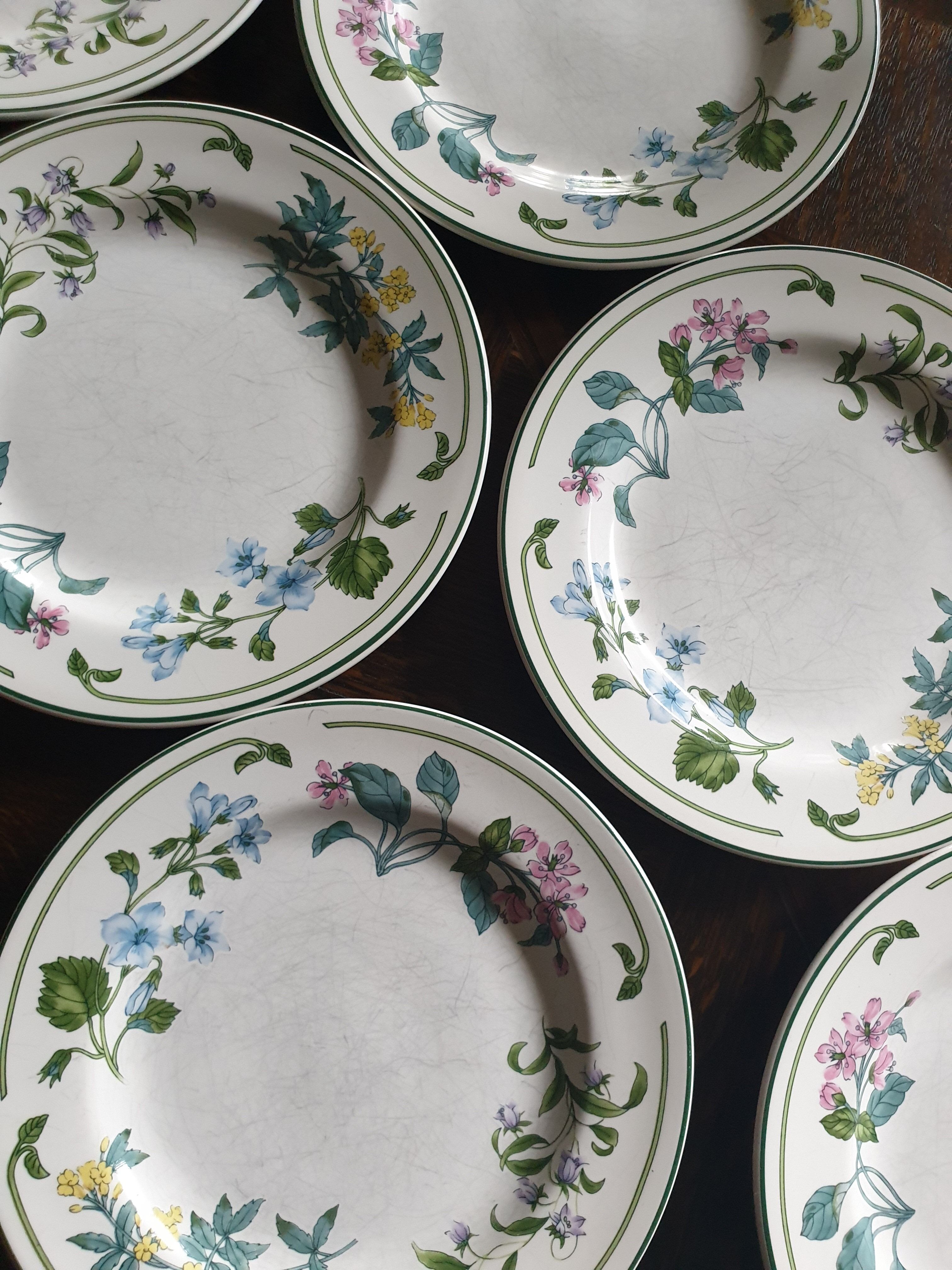 Lot 7 flat plates for vintage dessert