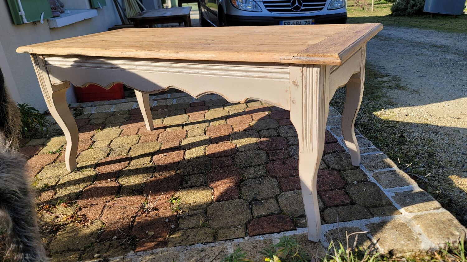 Farmhouse table