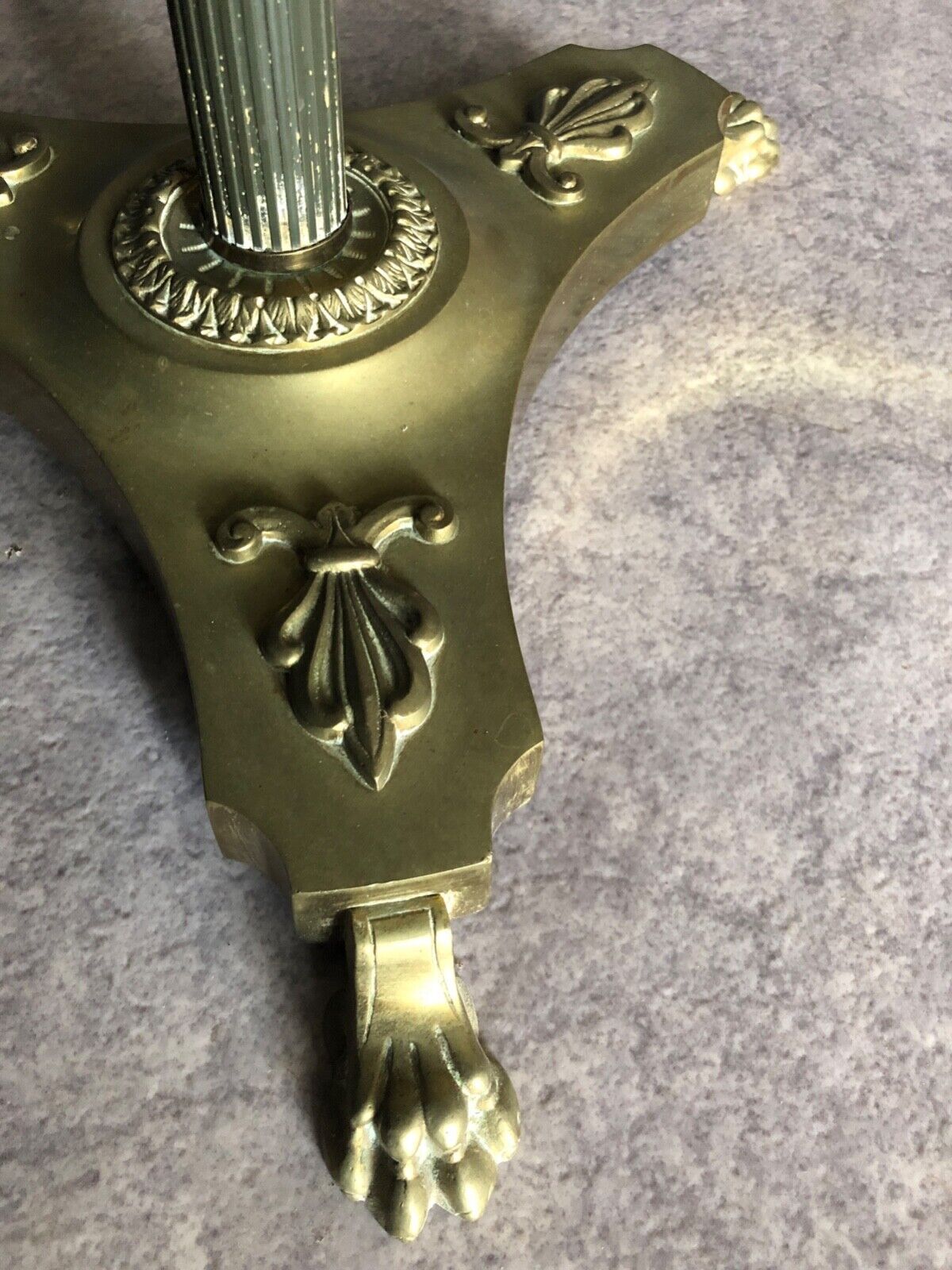Bronze floor lamp 3 lights 1960 empire style feet claws