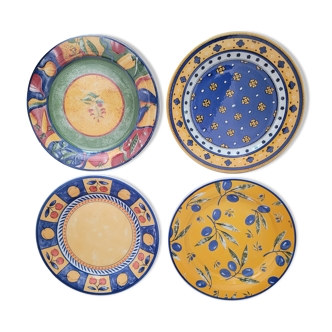 Lot de 4 assiettes divers coloris ligne Hotesse