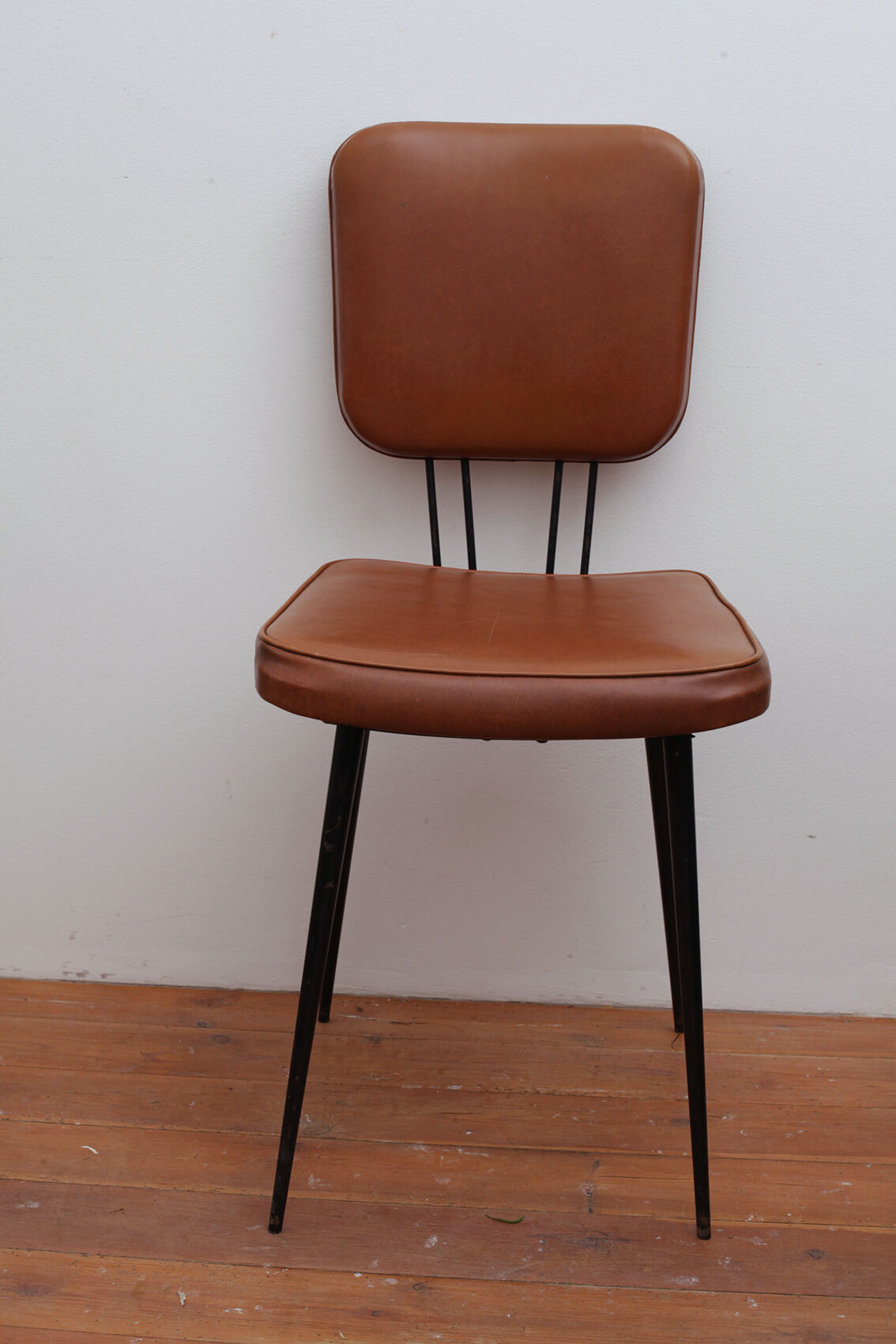Vintage chair 1960 skai brown feet black iron