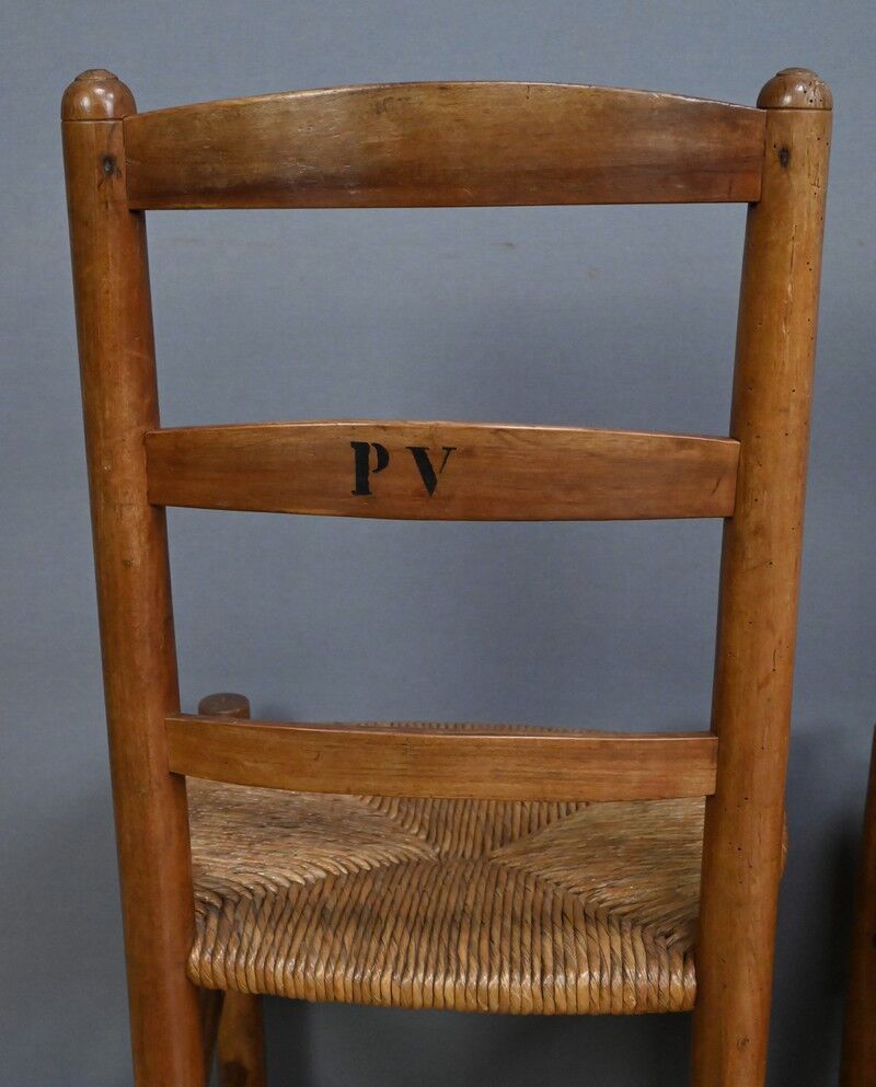 Set of 4 rush-seated chairs in cherry wood – late 19th century