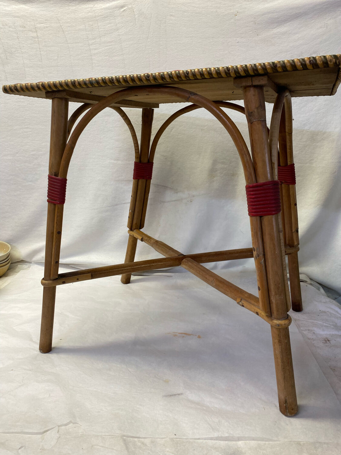 Side table 50s rattan