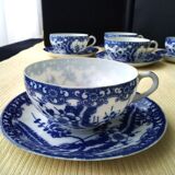 6 Japanese porcelain coffee or tea cups