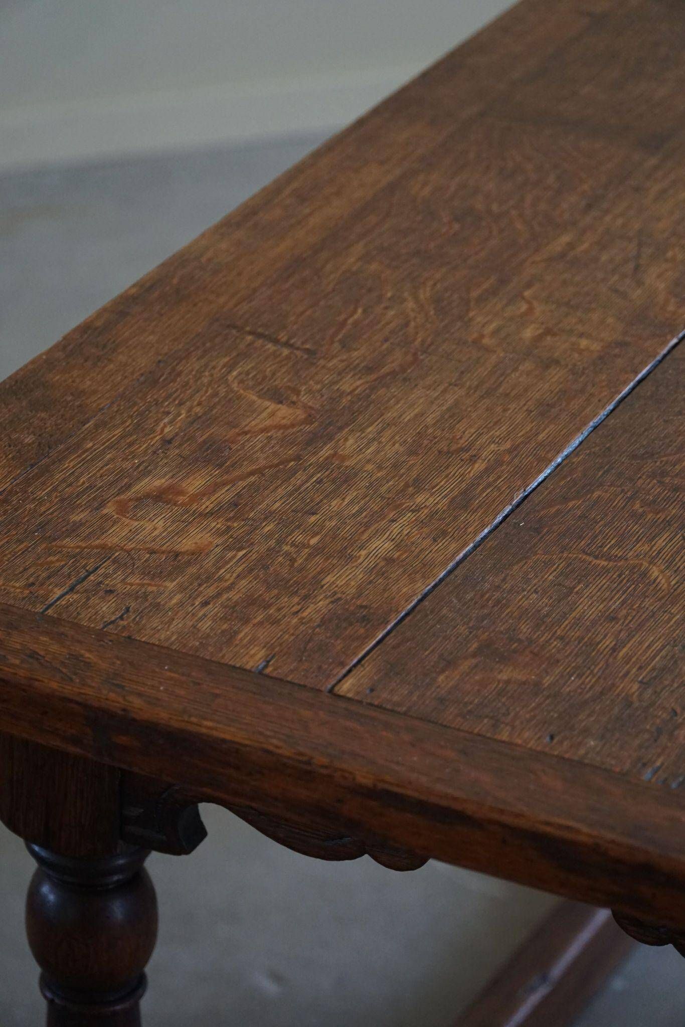Bureau / Table à manger par ébéniste danois en chêne, style baroque, années 1970
