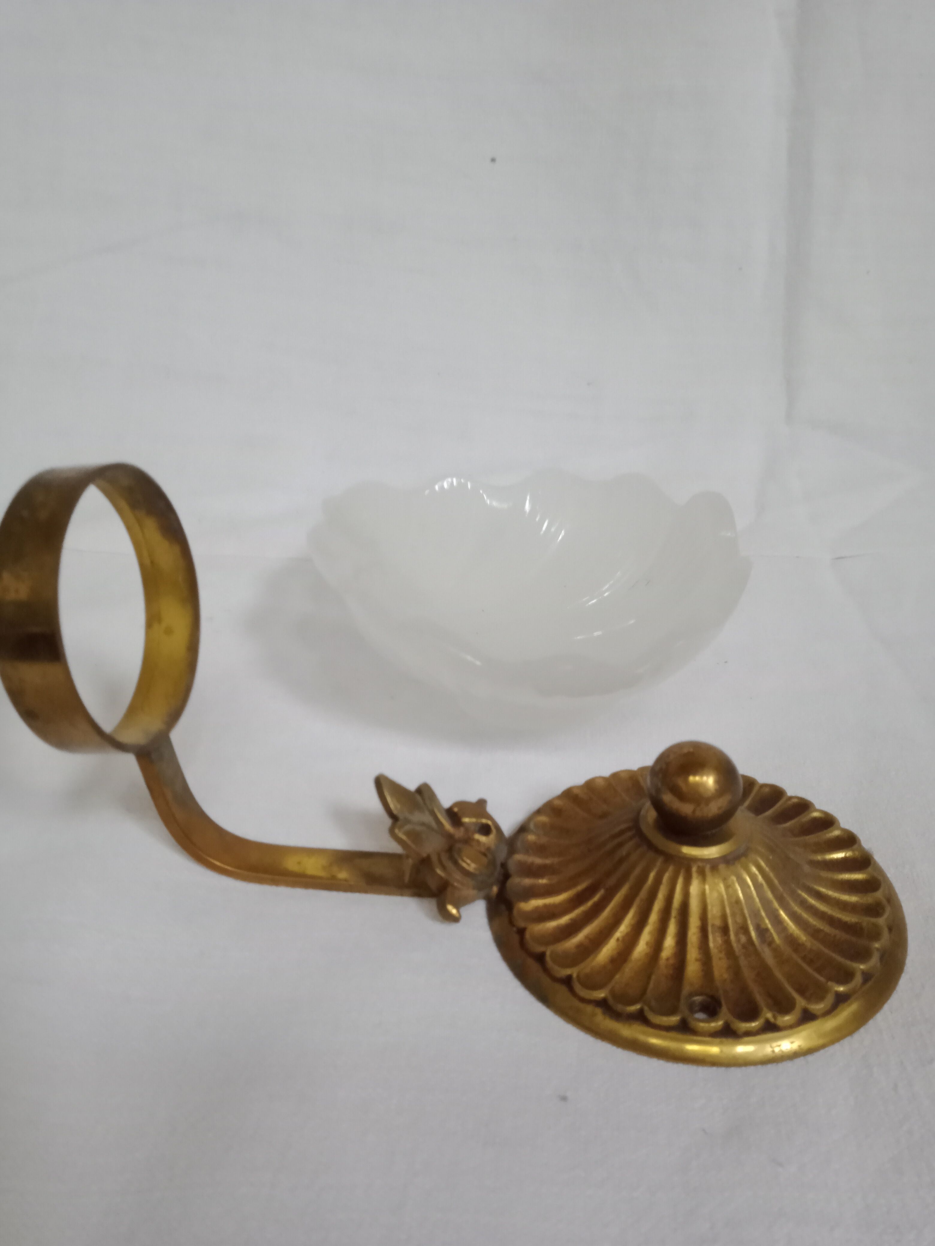 Art-deco bathroom set