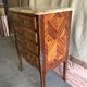 Petite commode « entre deux «