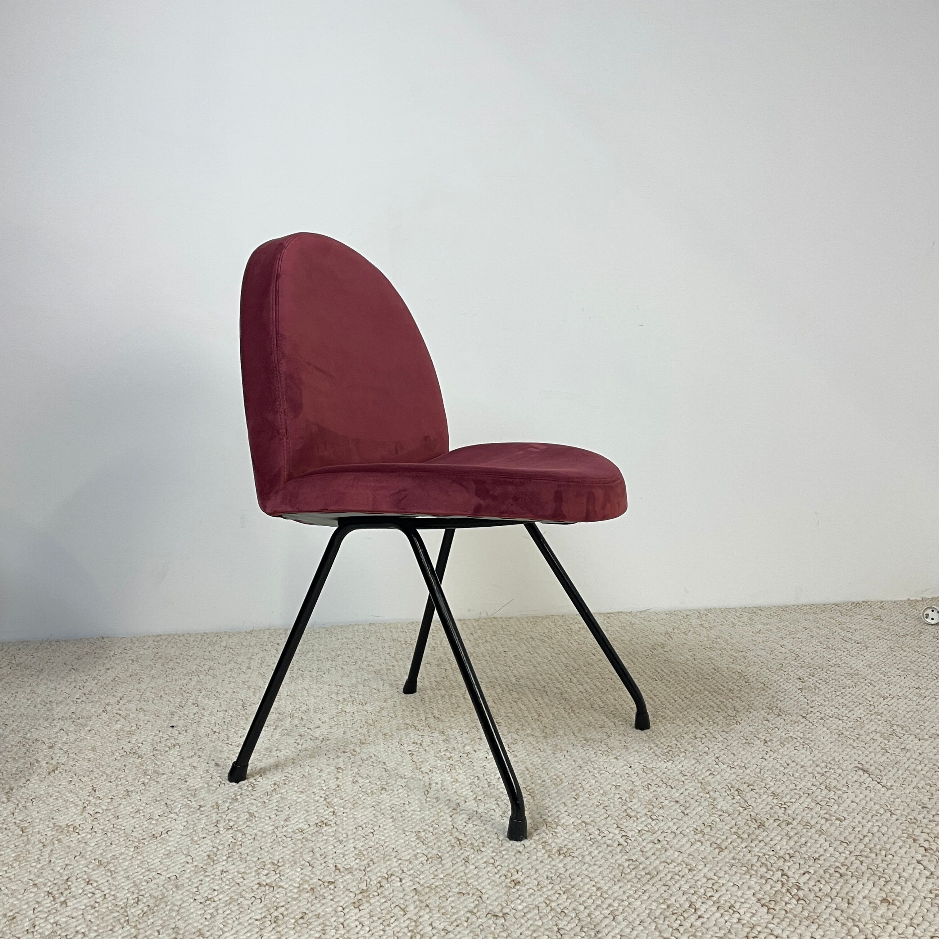 Serie de 6 chaises modèle 771 de Joseph-Andrè Motte édition Steiner