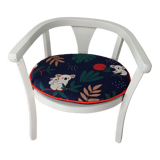 Children's chair restyled and its seat