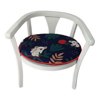 Chaise pour enfant relookée et son assise