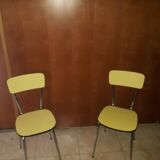 Paire de chaises en formica jaune  vintage
