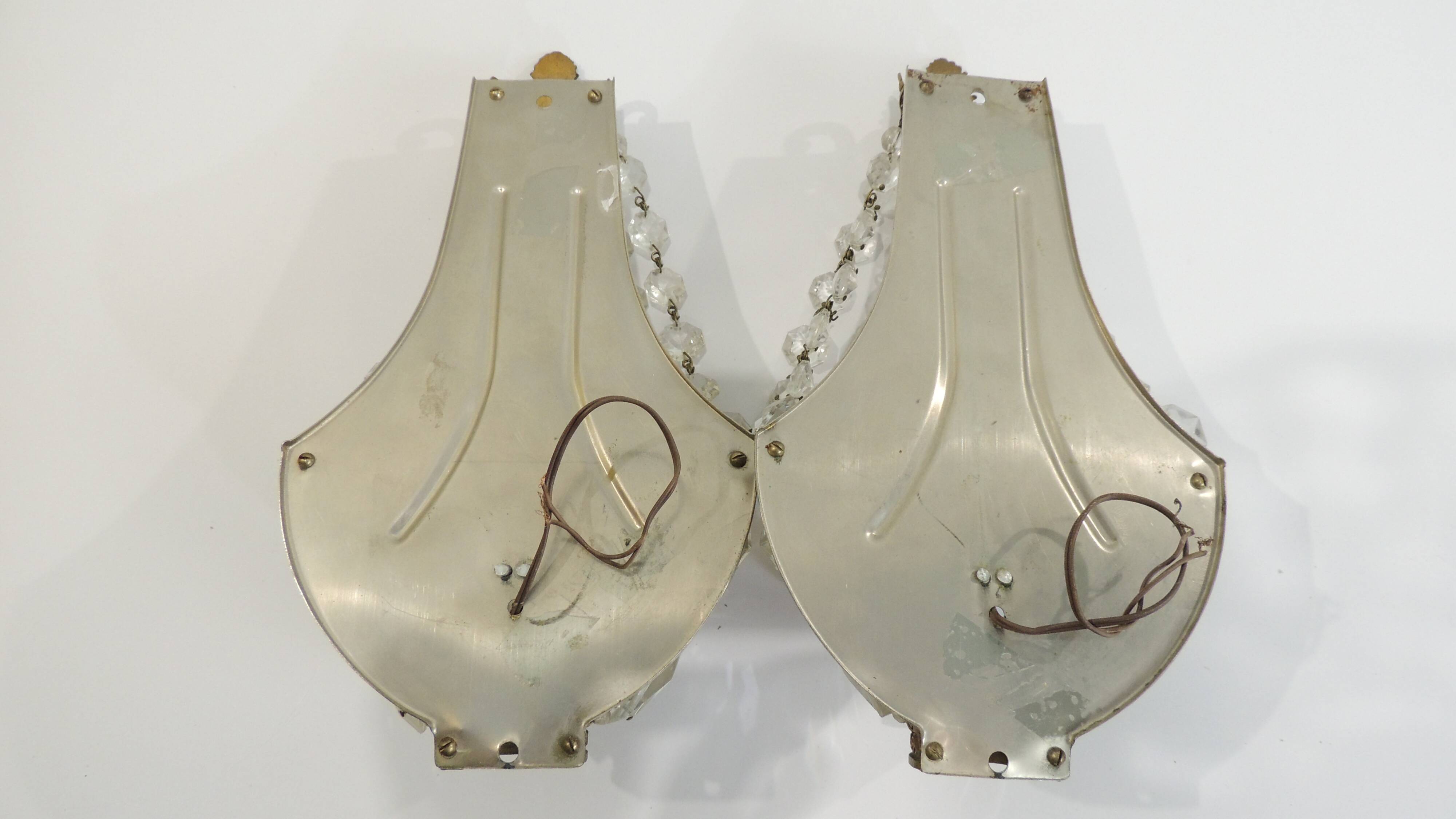 Antique crystal chandelier with 2 wall sconces – Vintage milk pendant