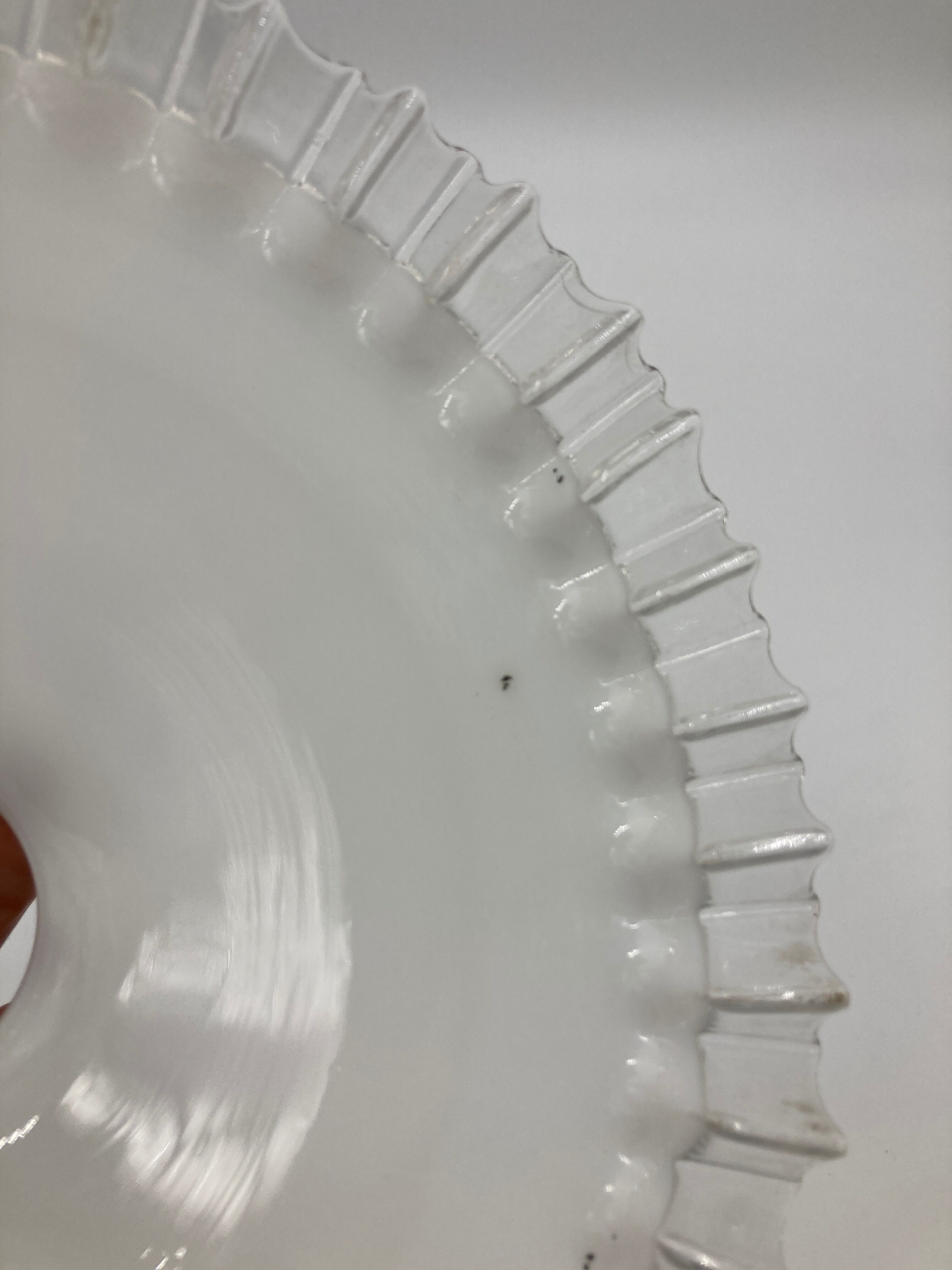 Corrugated opaline glass wafer