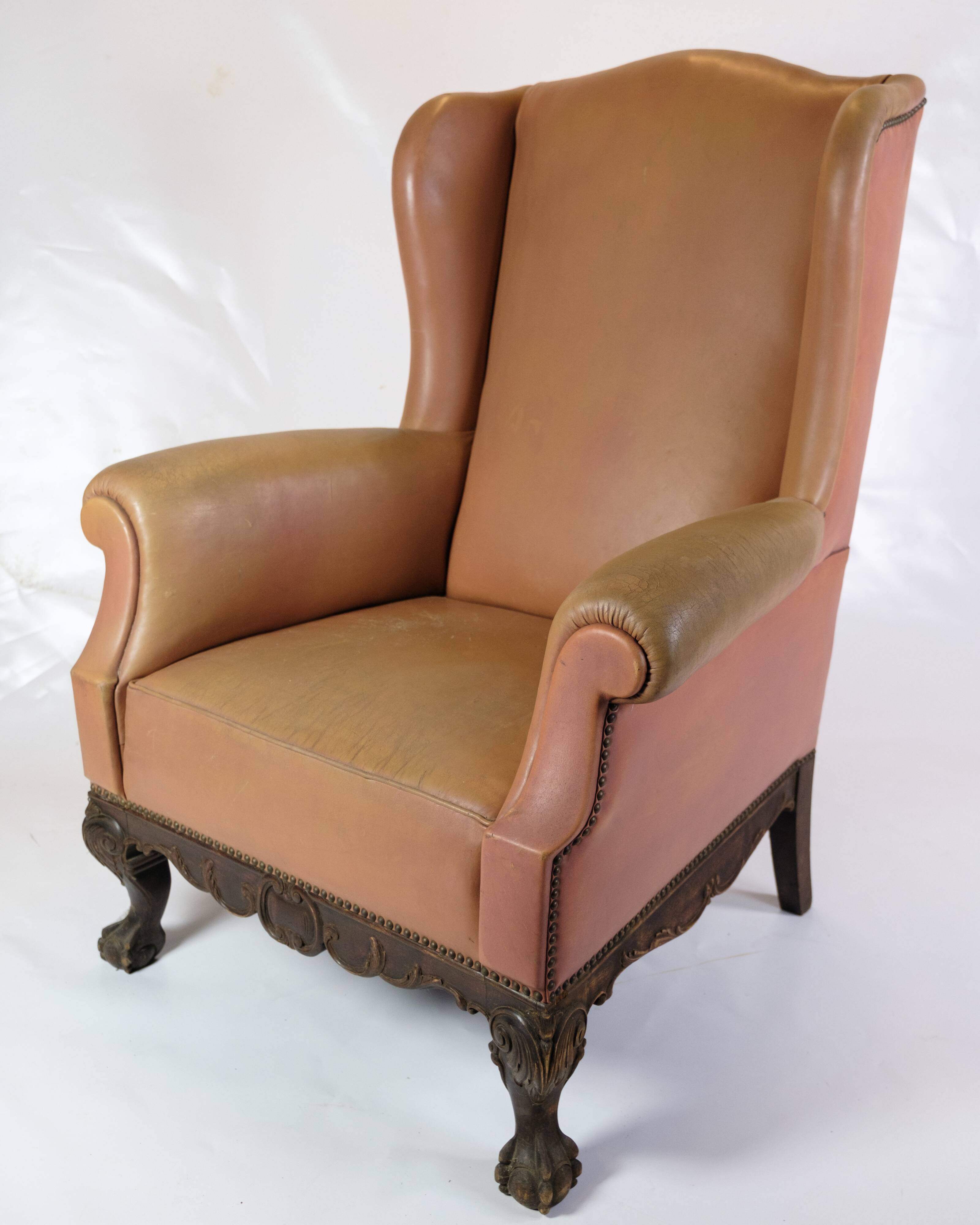 Chaise antique à haut rabat de style Chesterfield des années 1920