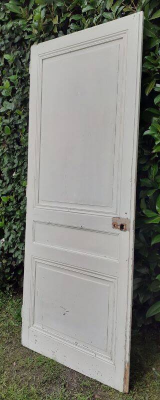 Communication door h221xl90cm old paneled, molded, interior
