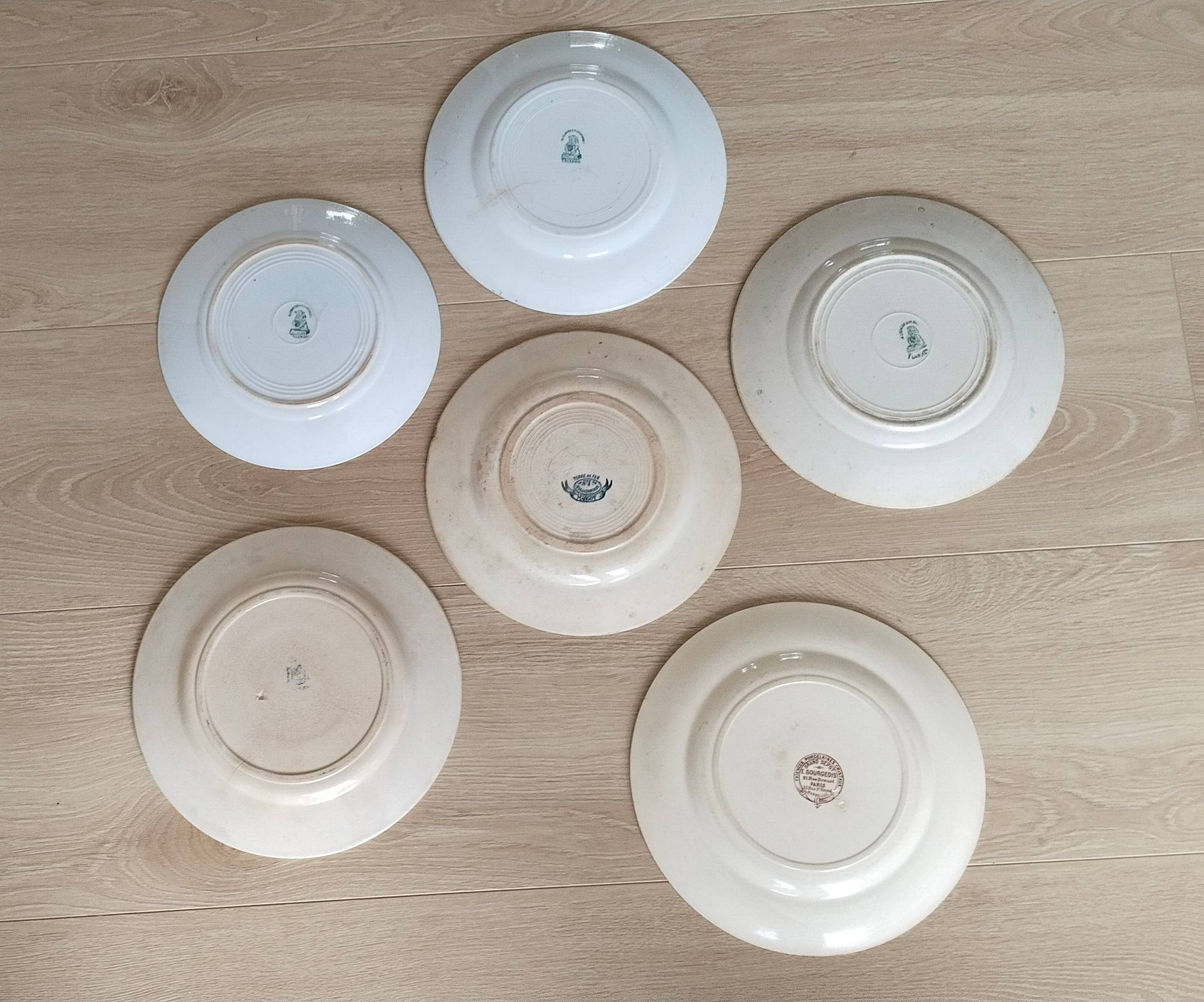 Flat ironstone plates, set of 6