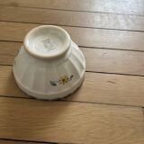 Bol Digoin model Mary Lou on footstool 251009