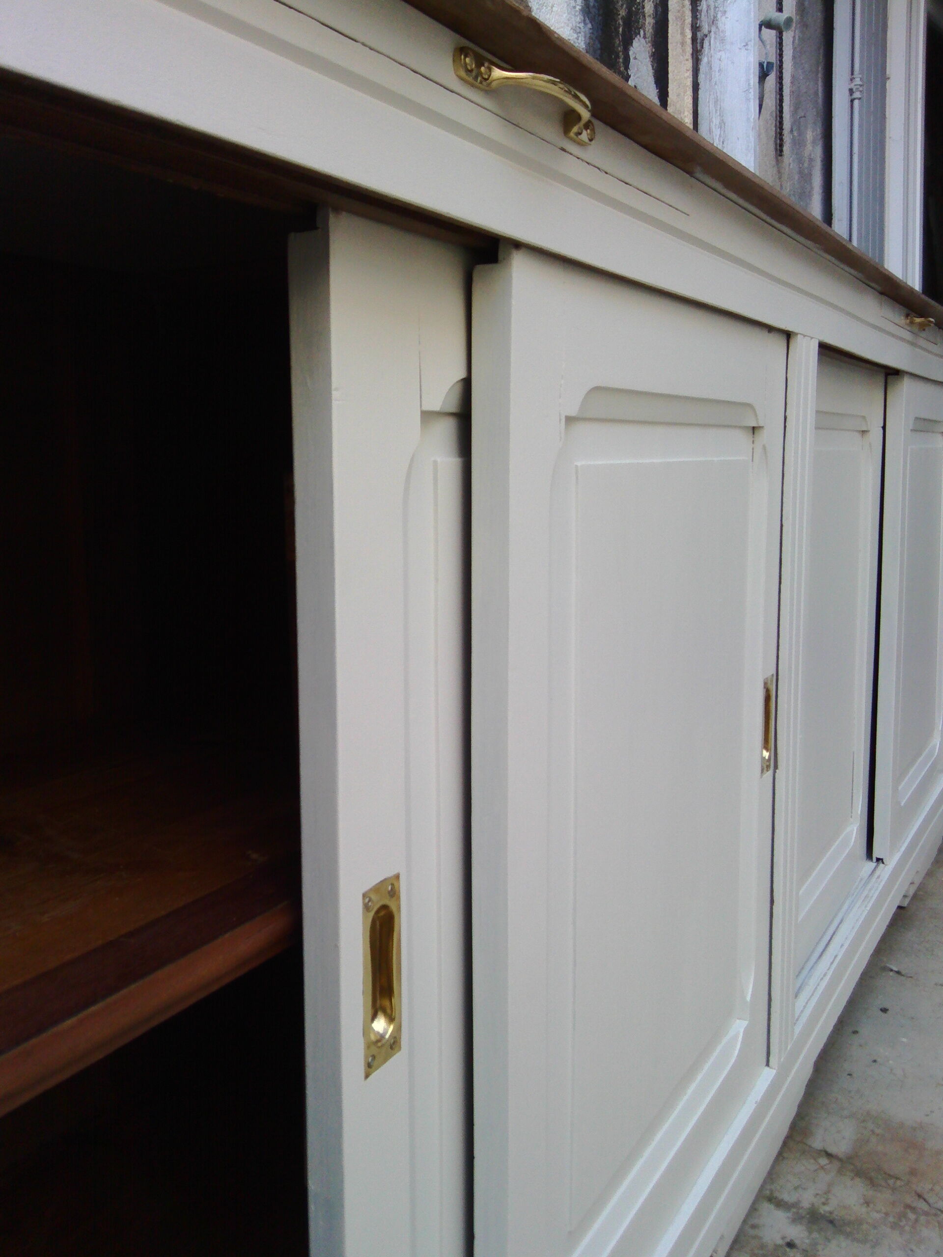 Craft furniture / sliding door line