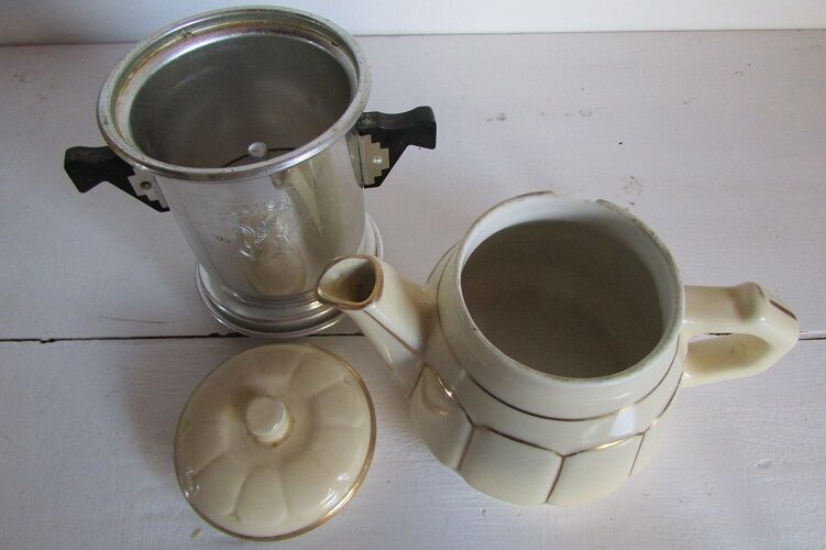 Vintage Pegasus coffee maker, 2 cups, ceramic