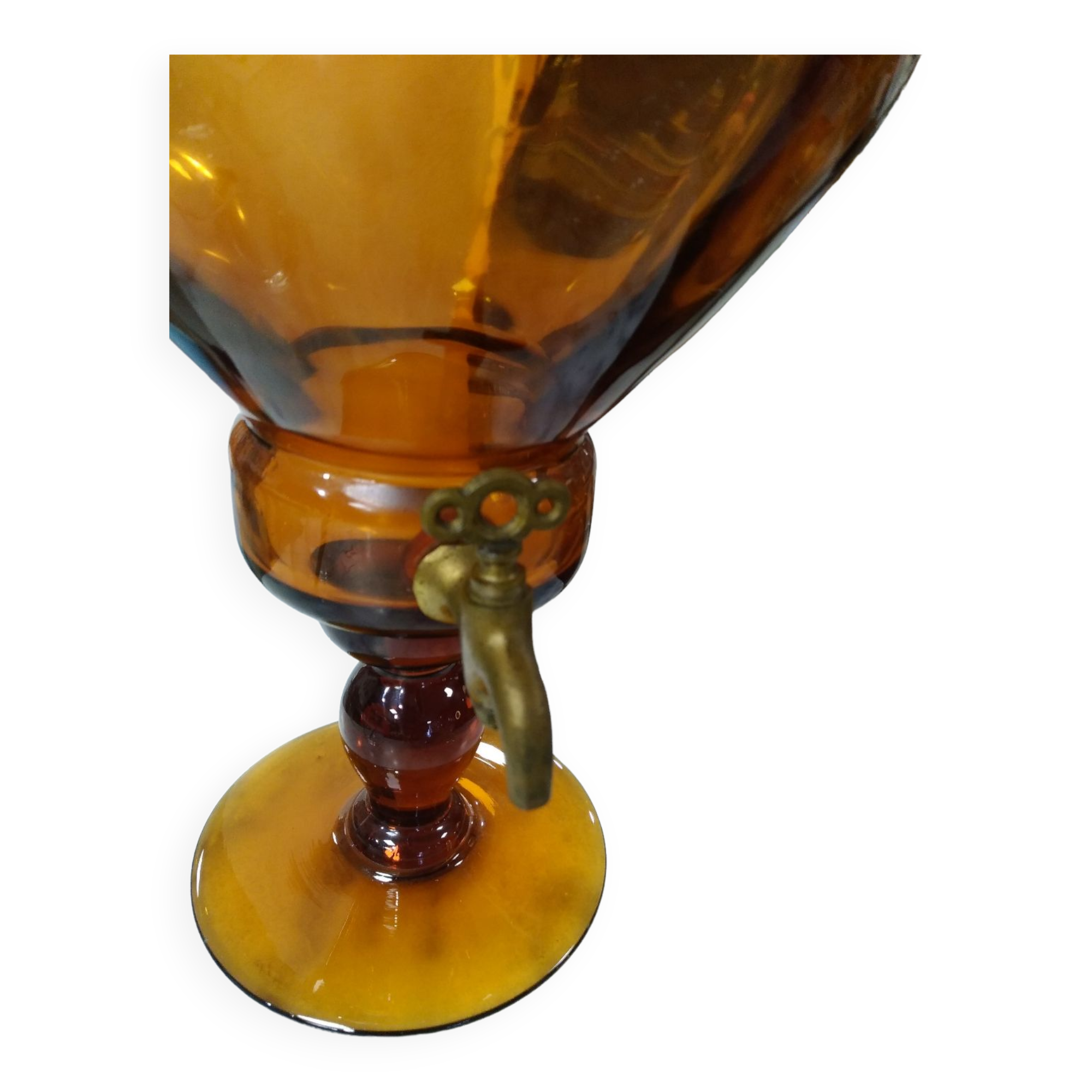 Glass fountain