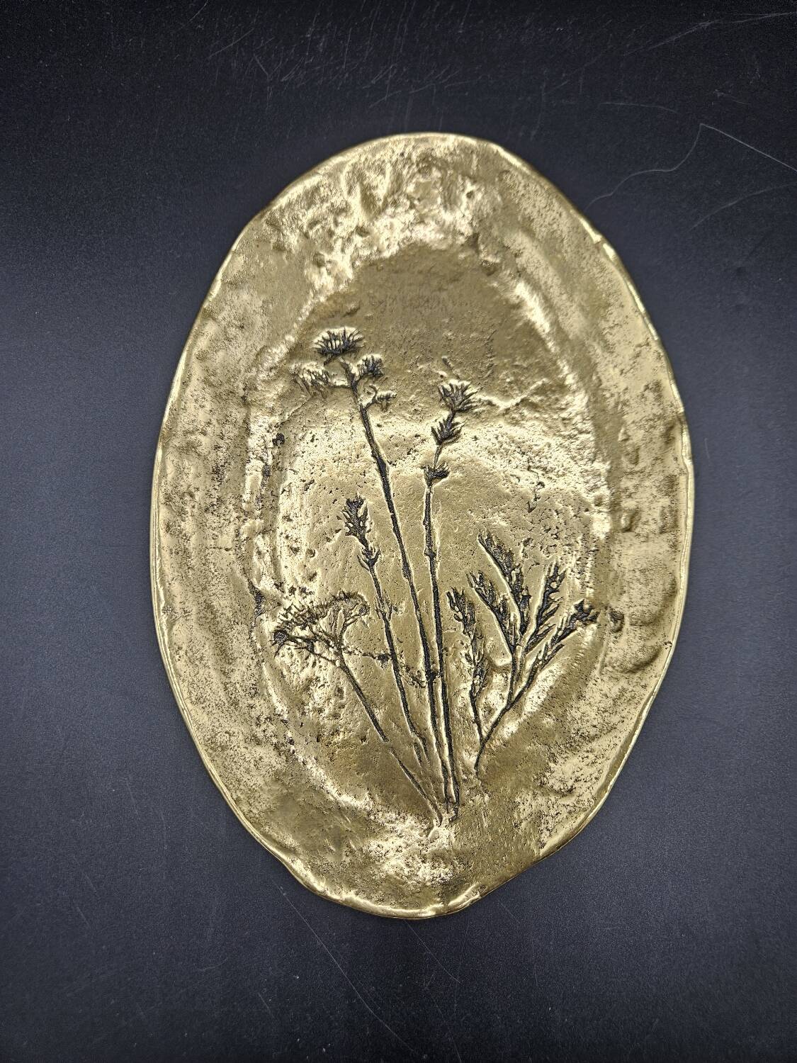 Empty Bronze Pocket Floral Decor
