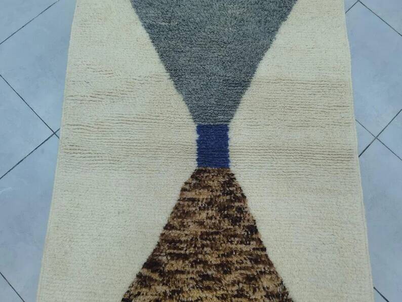 Authentic Moroccan wool rug handwoven, 250x150 cm