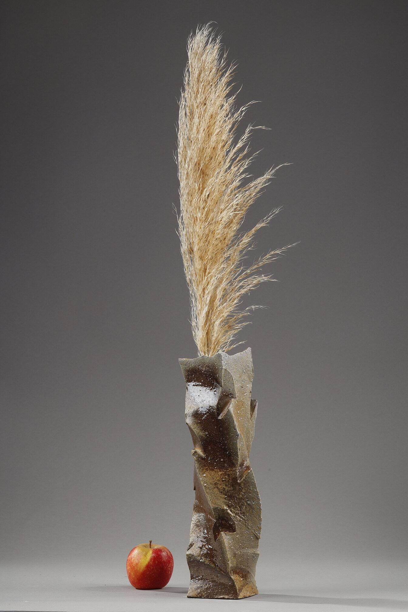 Soliflore Bizen pottery sculpture from Mori Taiga, Japan