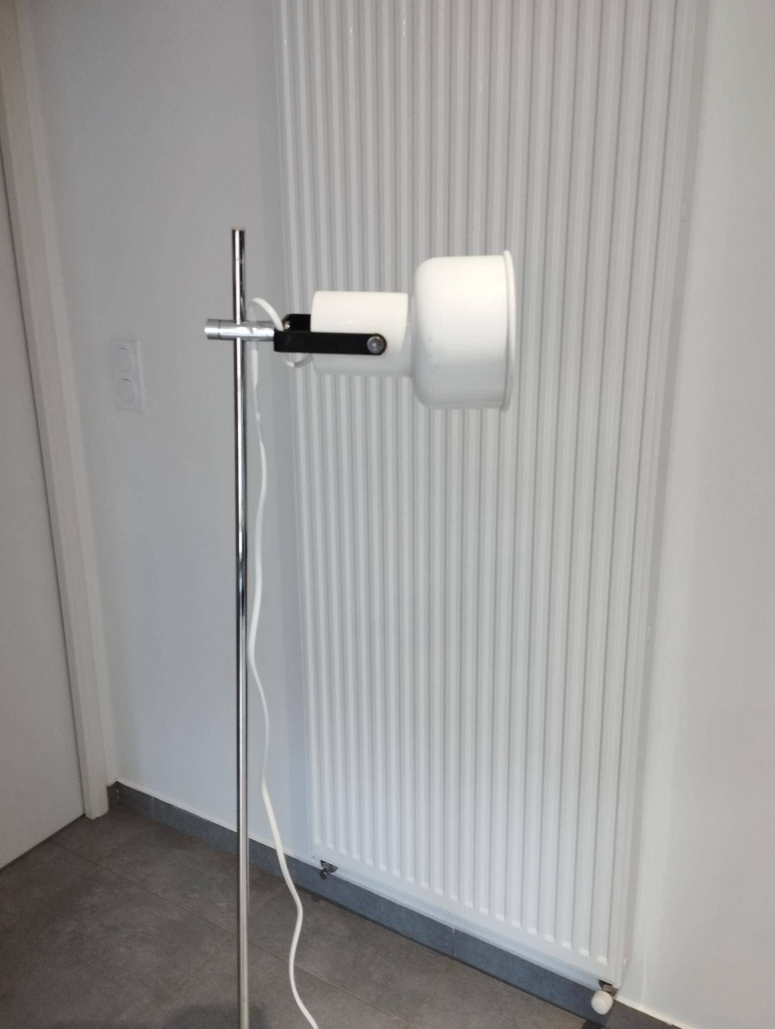 Space-Age Lamp - Scandinavian design floor lamp - adjustable vintage era
