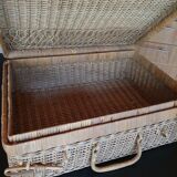 Vintage rattan case