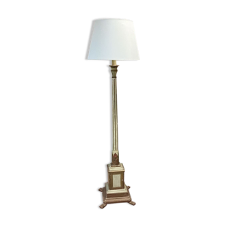 Moulded wooden lamp 70