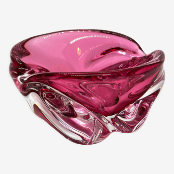 1960s organic modern pink bowl ashtray designed by J. Hospodka Chribska Sklarna, Czechoslovakia