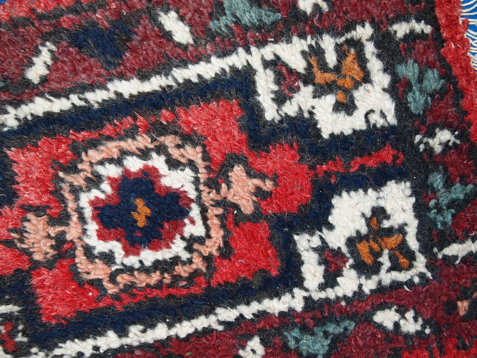 Tapis Vintage Hamadan en Laine, Années 1970, Élégance du Moyen-Orient