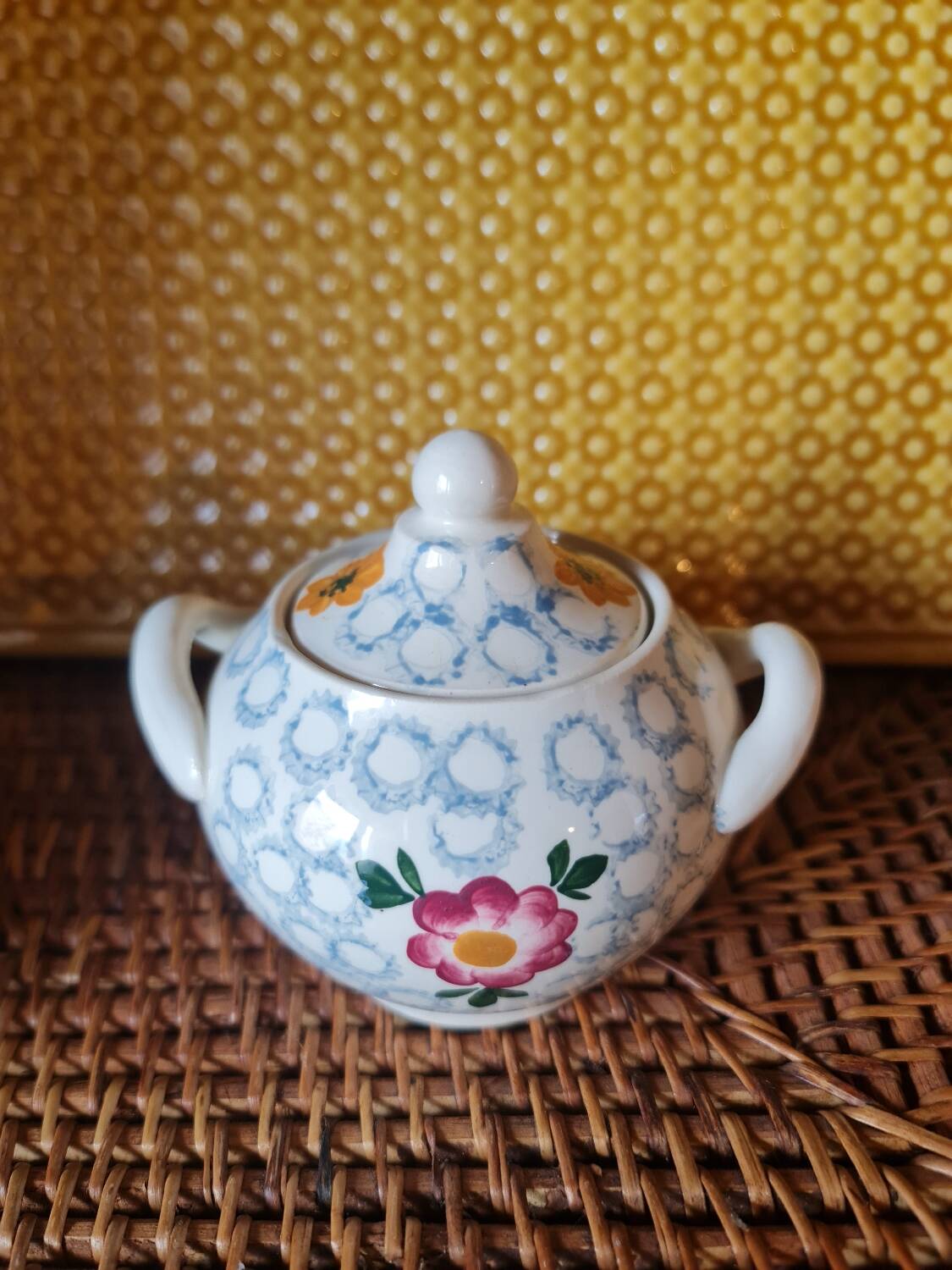 Sugar bowl, Sarreguemines earthenware factory, France