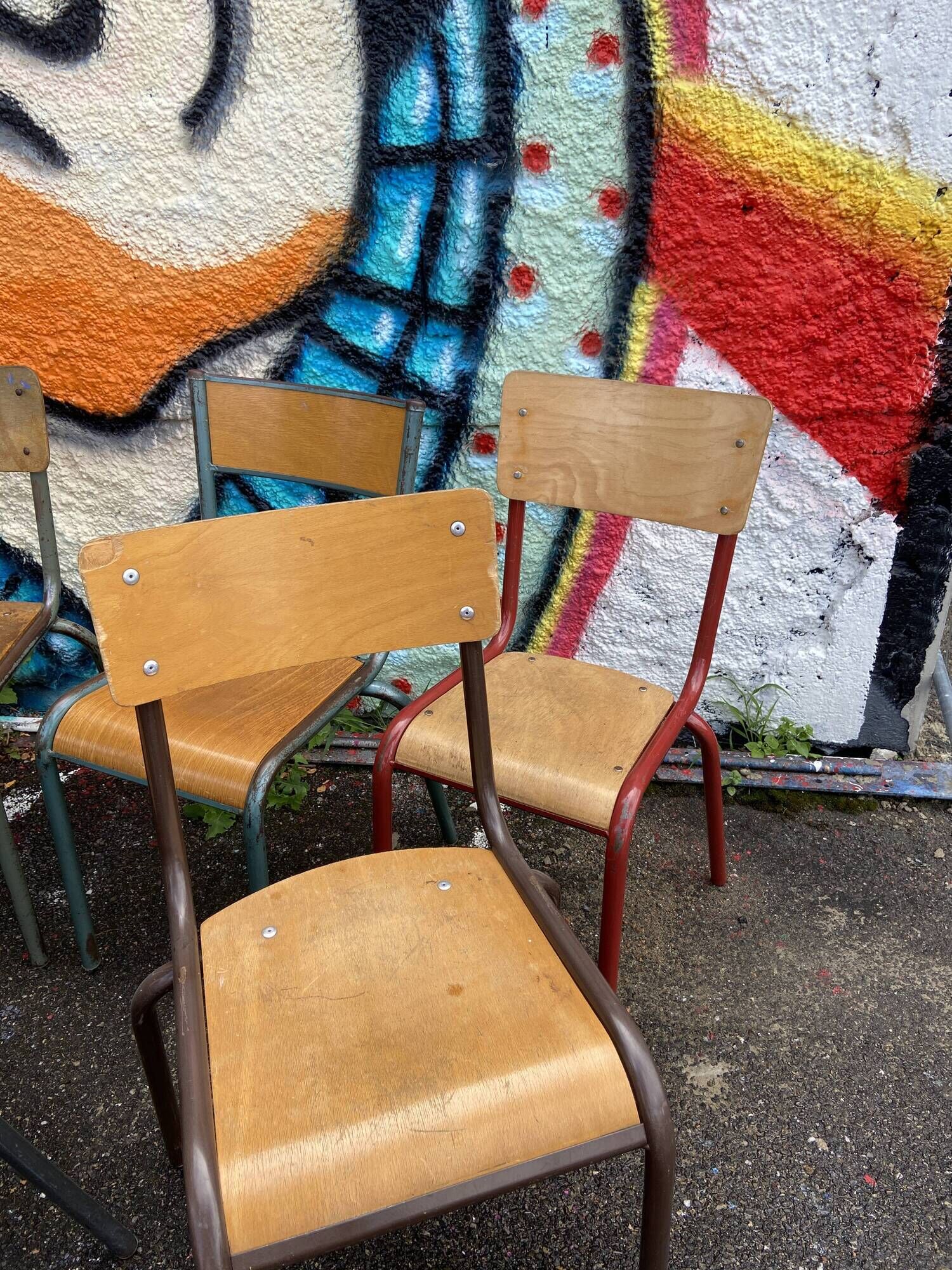 Set of 15 vintage mismatched mullca delagrave school chairs