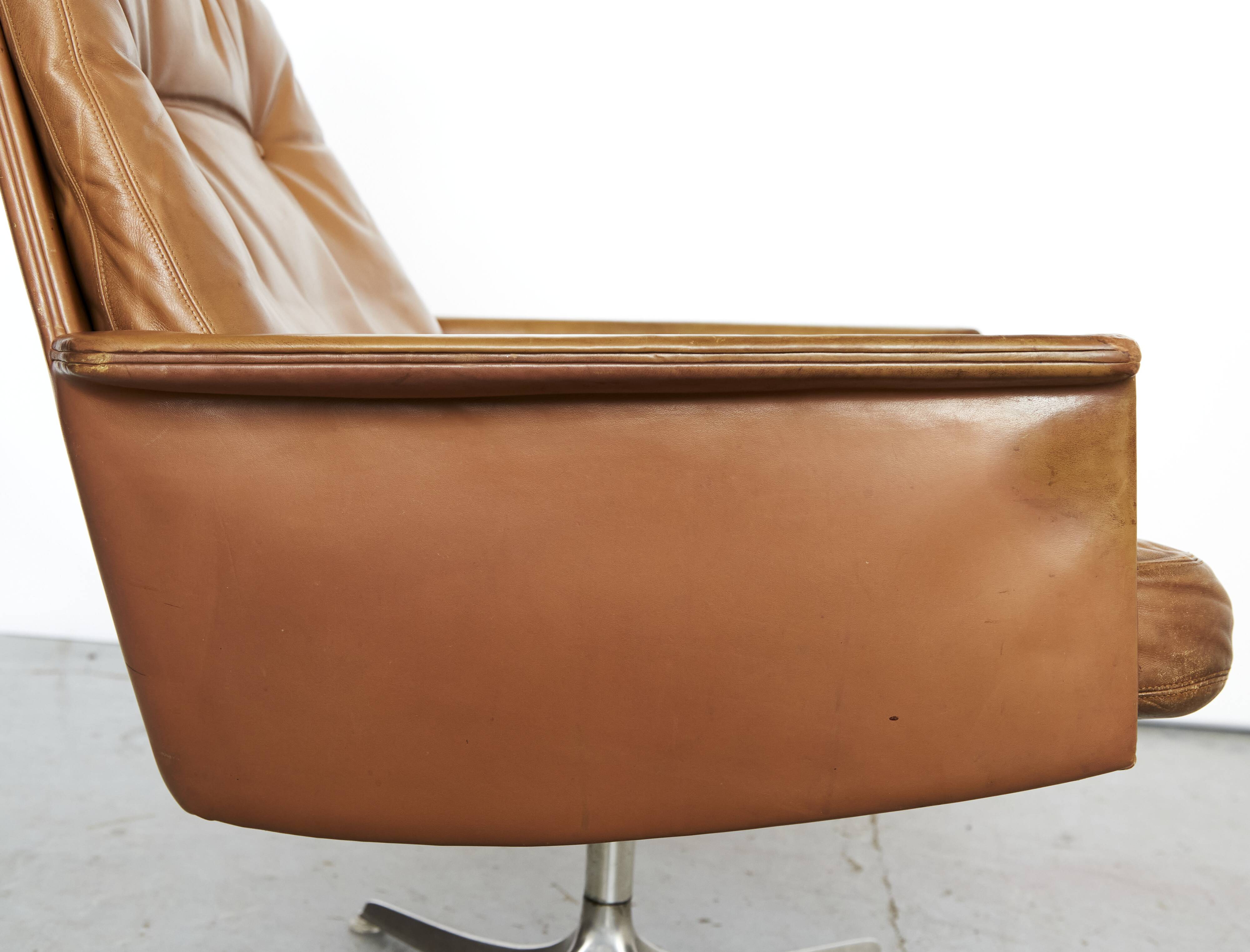 Club armchair Horst Brüning COR Chair for COR