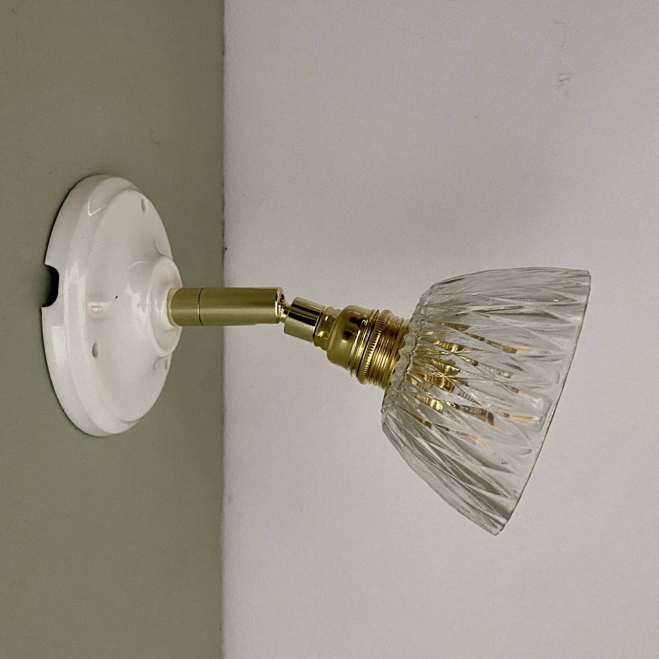 Vintage chiseled glass lampshade wall light - tableware collection -