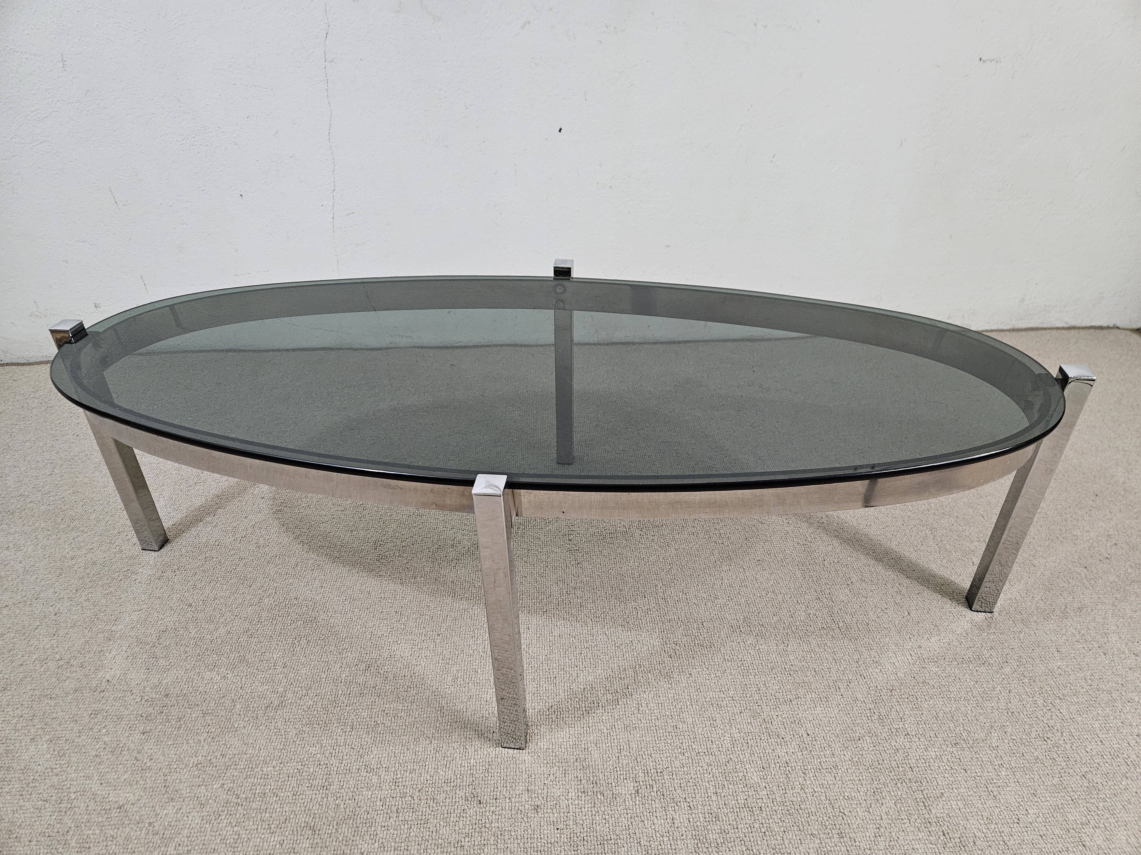 Table basse vintage ovale - Design 70