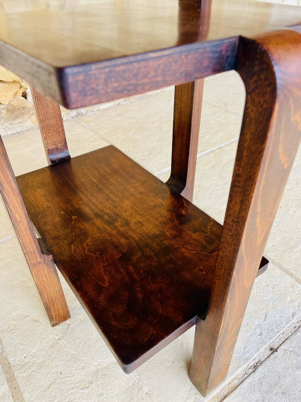 Art Deco Console in walnut with 3 levels, Circa 1938.