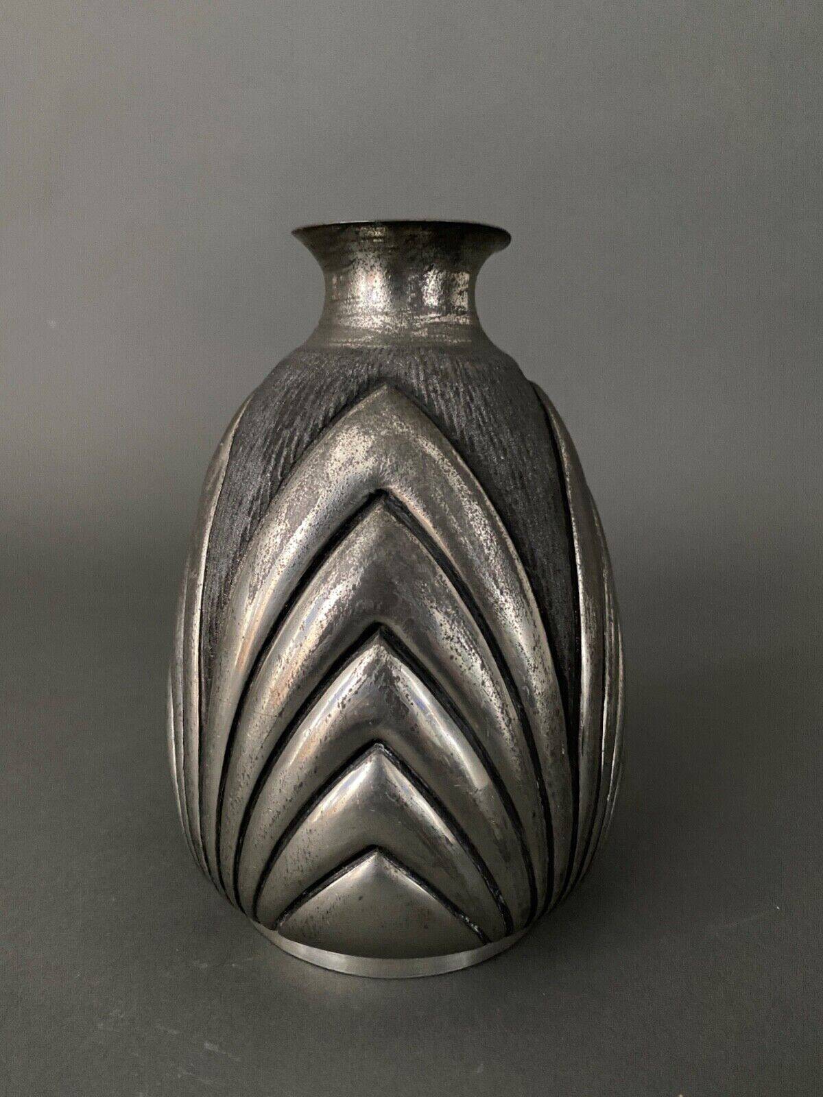 René Delavan Art Deco pewter vase hammered brassware
