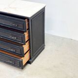 Meuble en rotin noir avec plateau en marbre