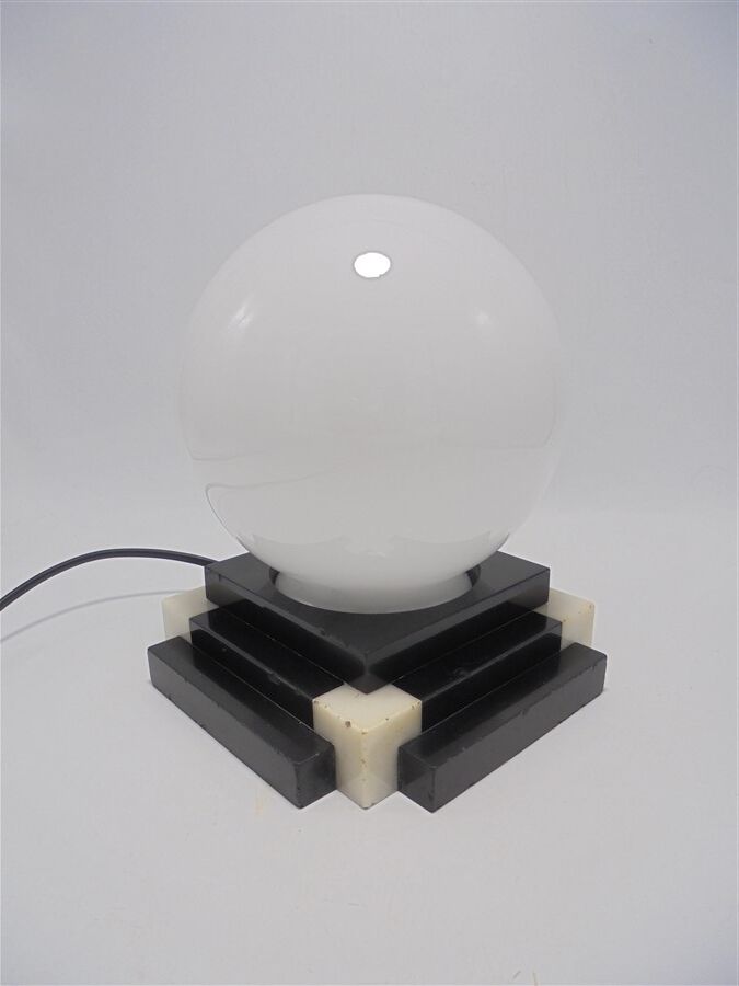 Art Deco lamp